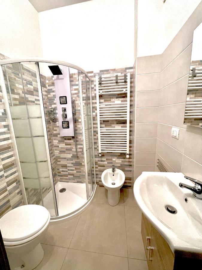 טורינו Lugaro Guest House מראה חיצוני תמונה