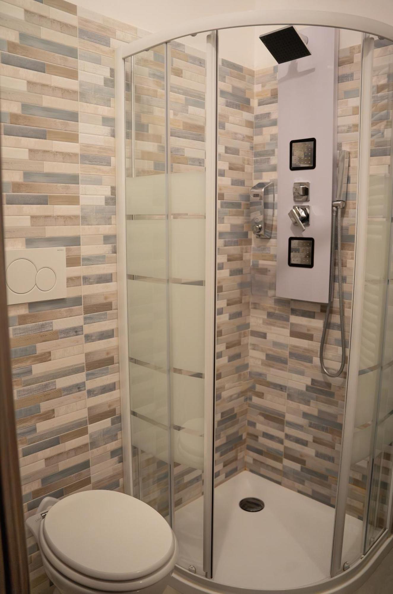 טורינו Lugaro Guest House מראה חיצוני תמונה